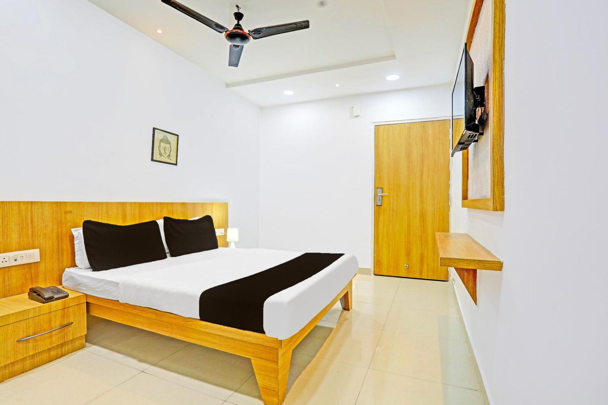 Super Hotel O Raipur Exterior foto